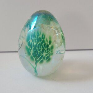 Mount St Helen's 87 Art Glass Egg Paperweight Green